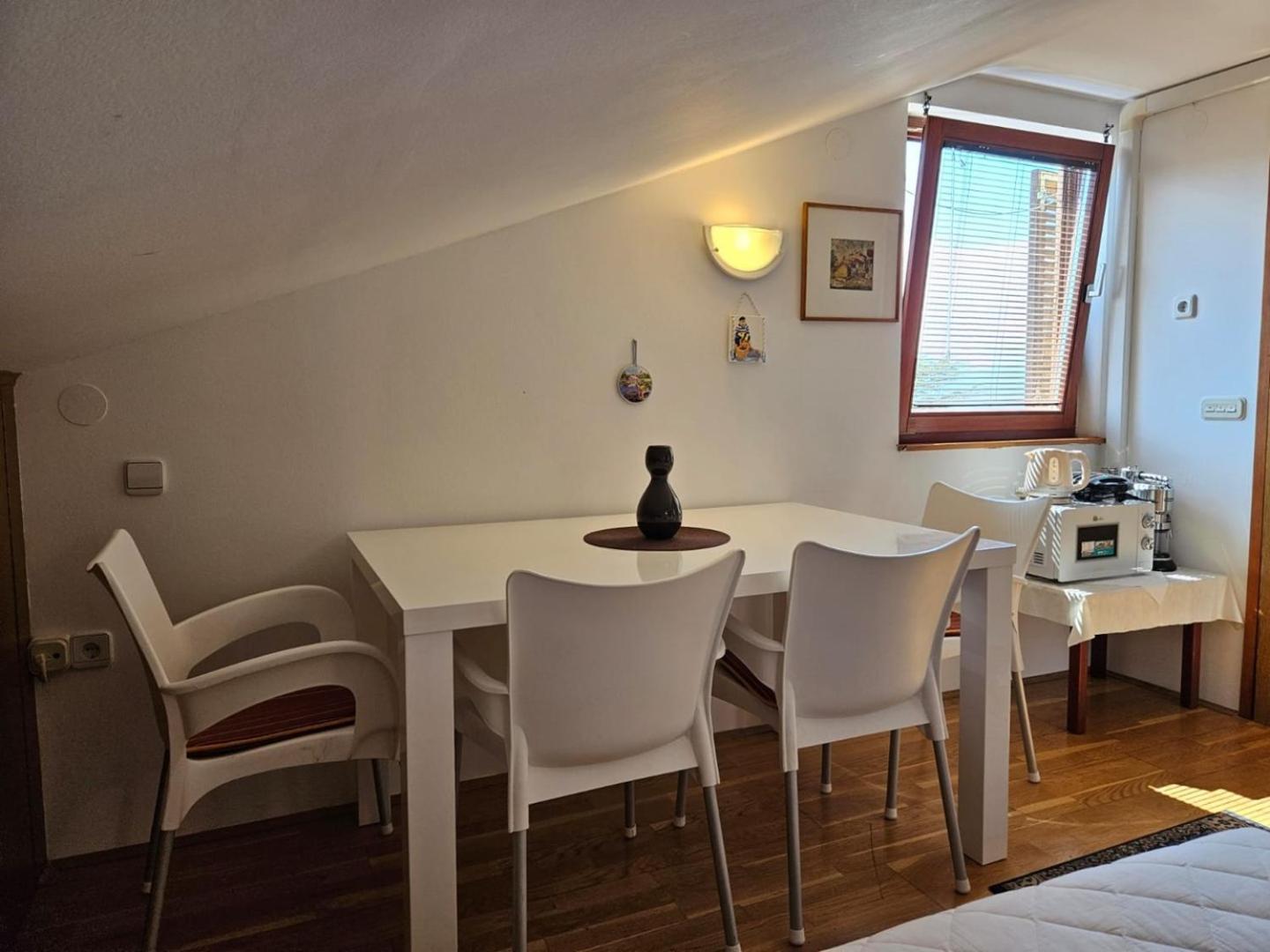 Studio Balen Malinska Bagian luar foto